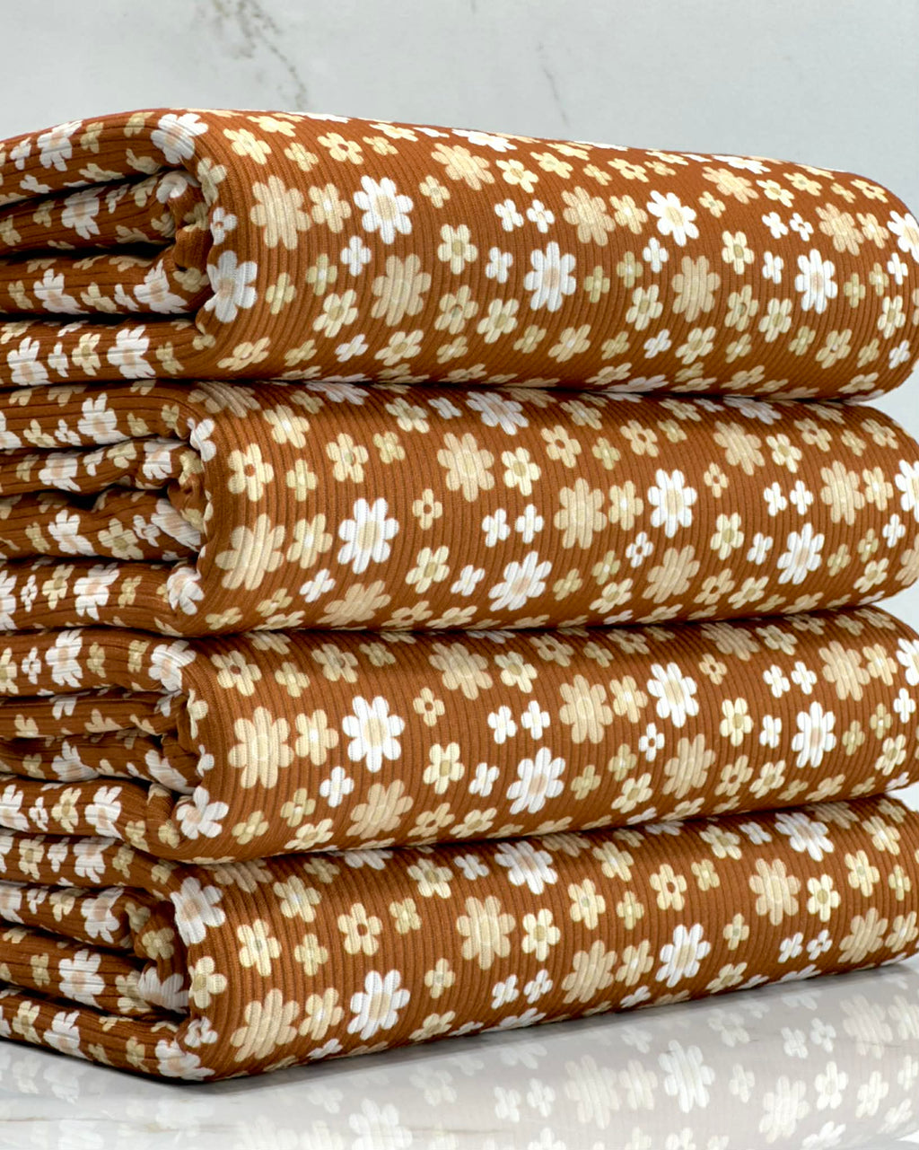 (2X2 YUMMY RIB) CREAM AND OFF WHITE TINY FLOWERS ON BROWN