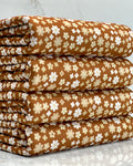(2X2 YUMMY RIB) CREAM AND OFF WHITE TINY FLOWERS ON BROWN
