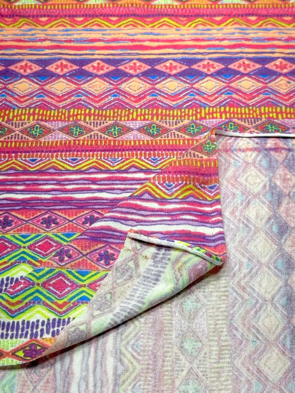 (KNIT) MULTICOLOR BOHO PRINT