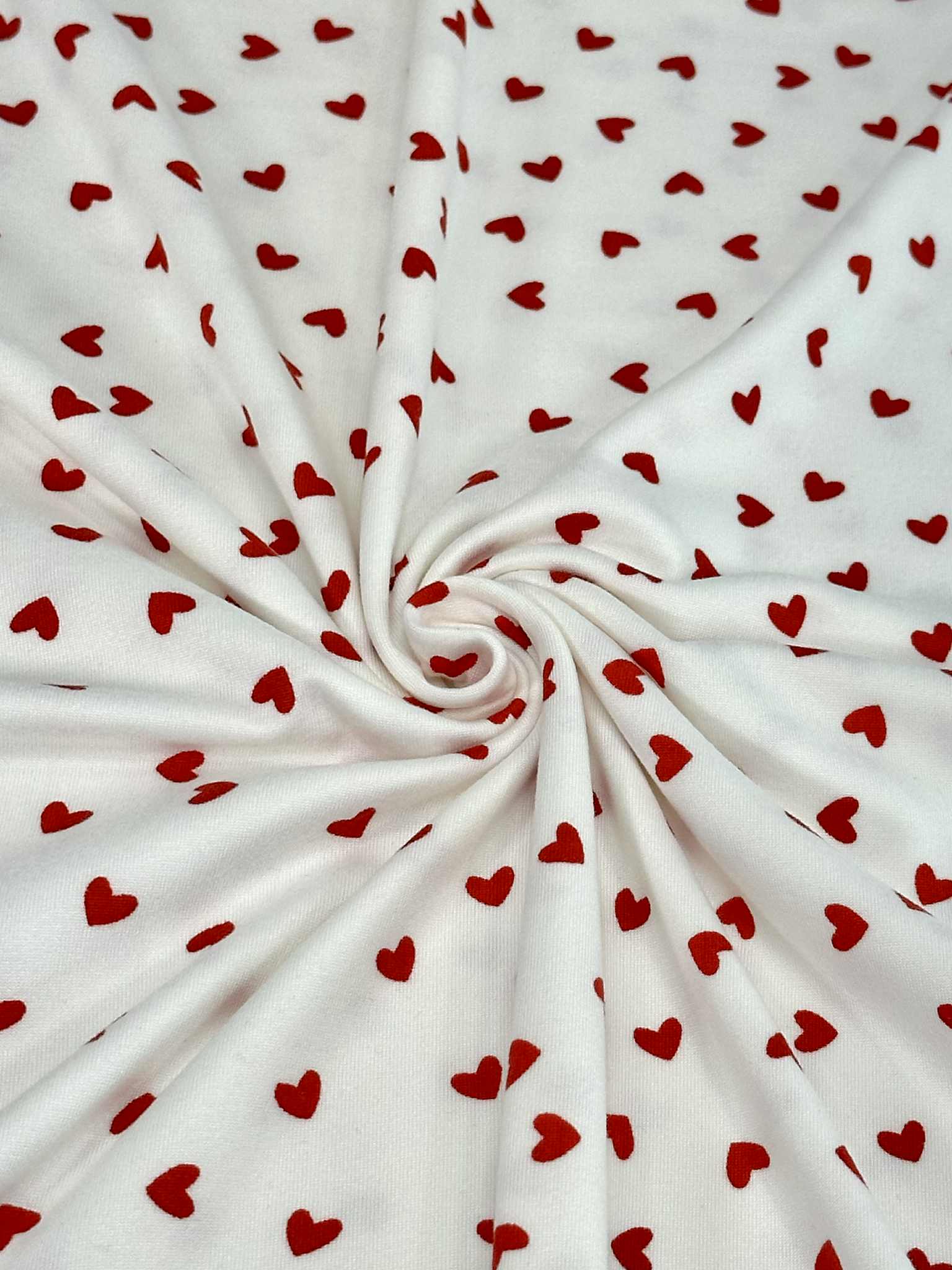 (DBP) RED TINY HEARTS ON OFF WHITE