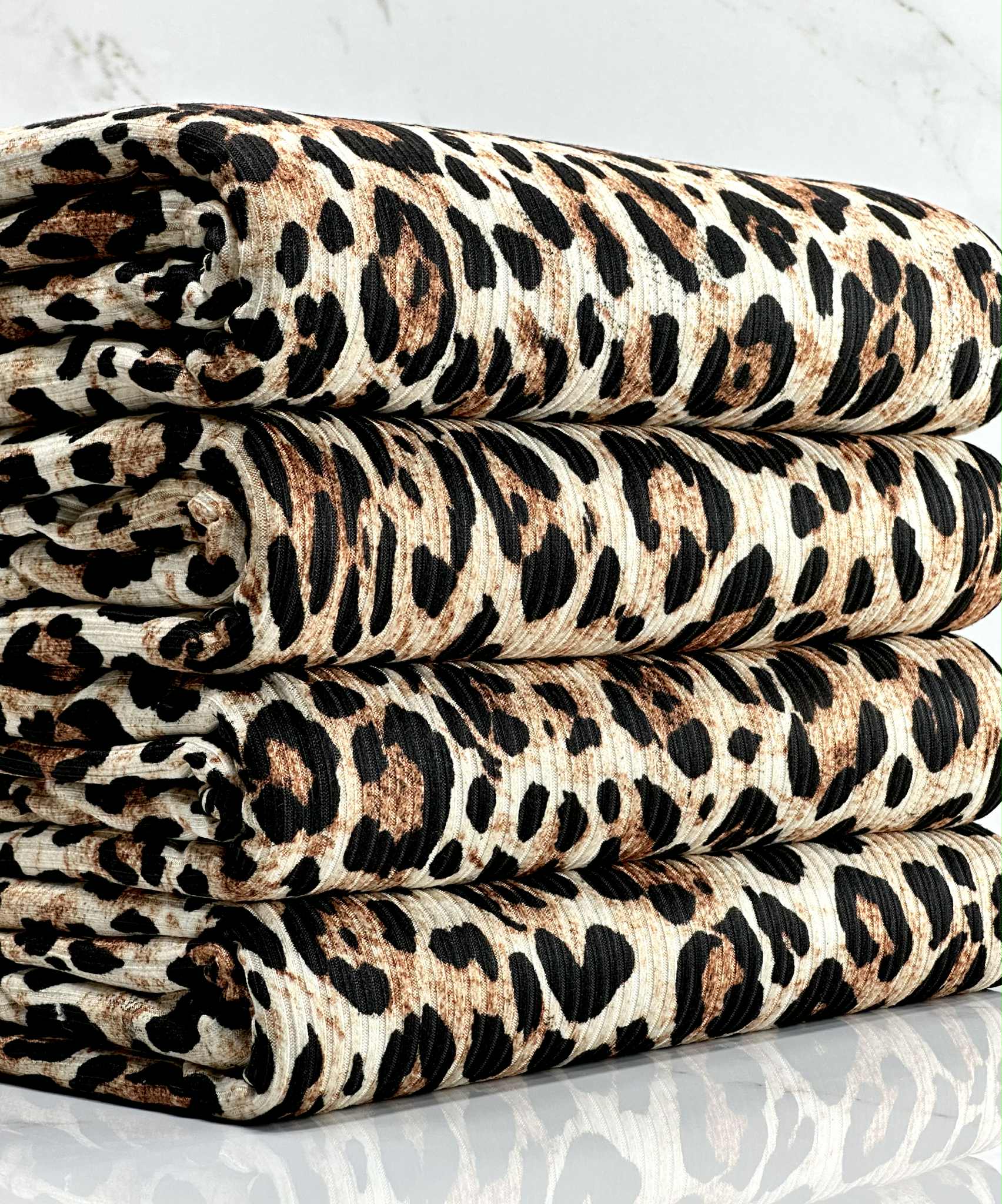 (4x2 YUMMY RIB) BROWN CHEETAH ON IVORY