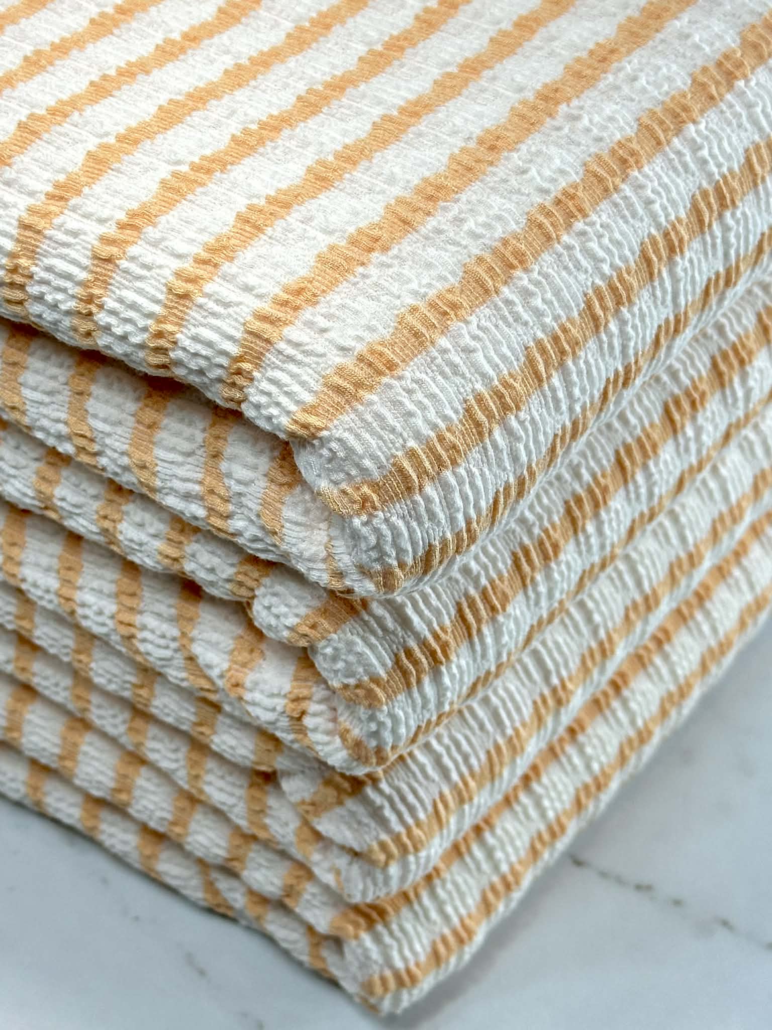 (GUAPO STRIPE) ORANGE STRIPES ON IVORY
