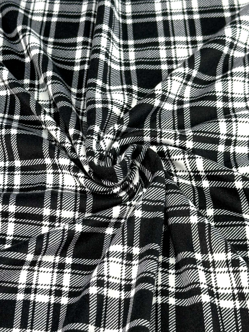 (DBP) BLACK AND OFF WHITE PLAID