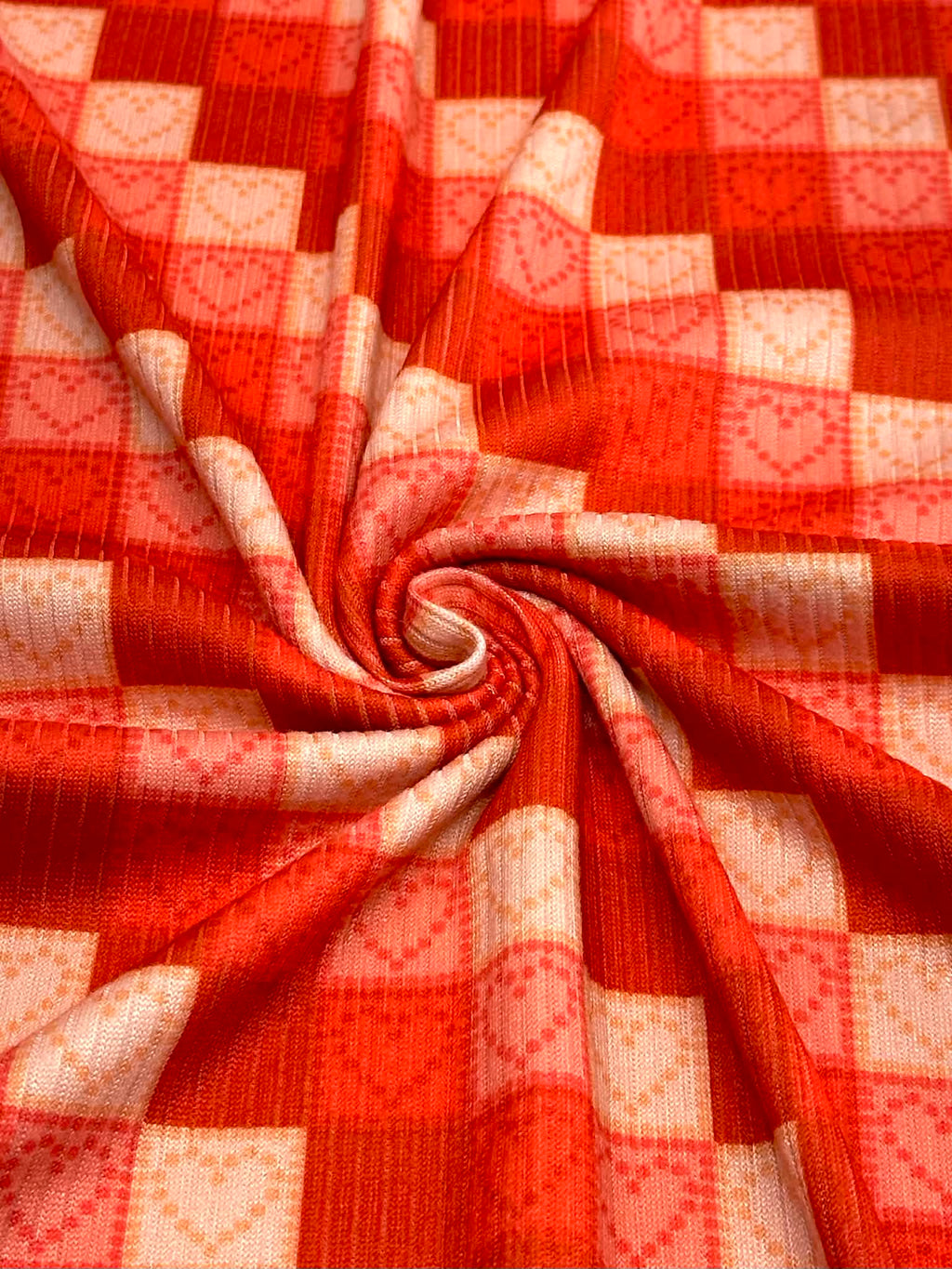 (4X2 YUMMY RIB) PINK AND RED HEARTS ON CHECKERED PATTERN