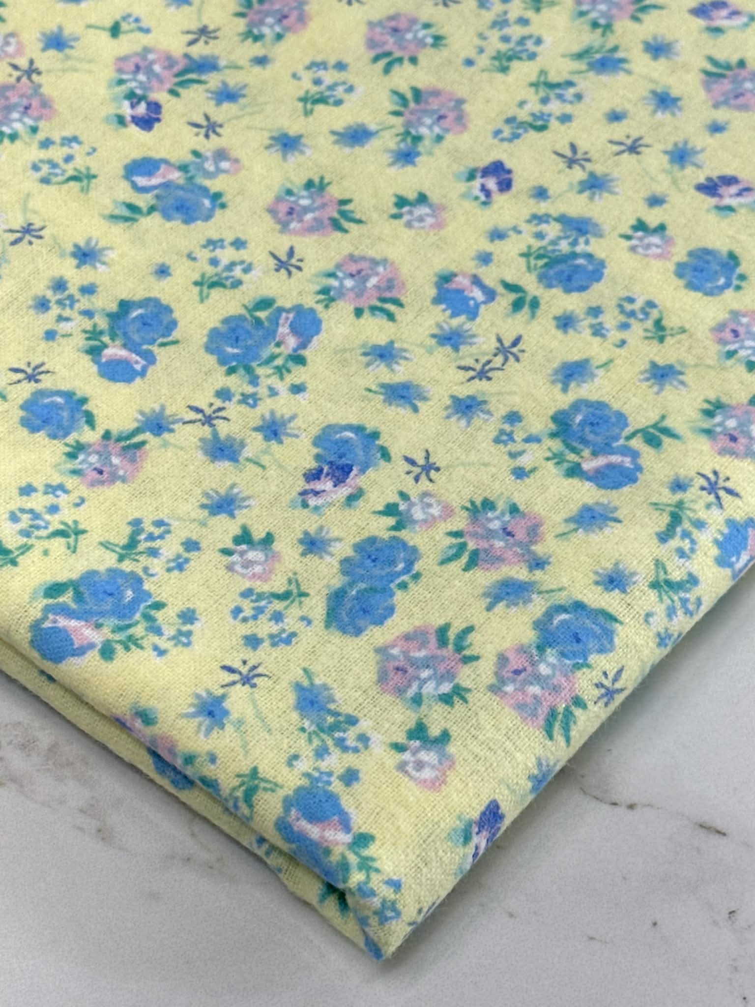 (FLANNEL COTTON) FLORAL PATTERN ON SOFT YELLOW