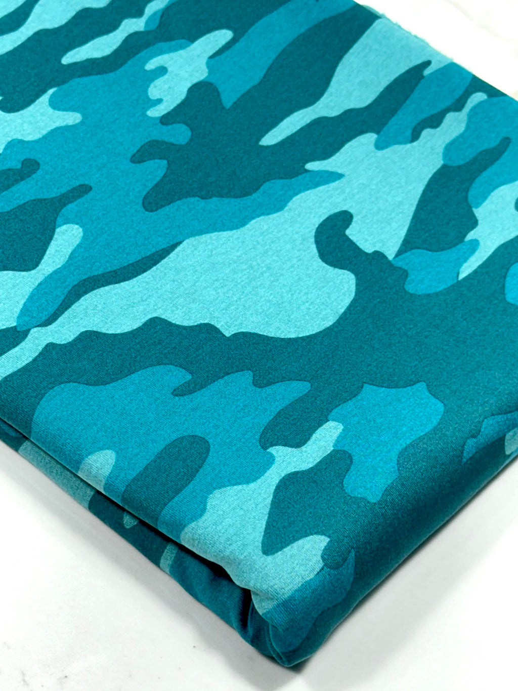 (YOGA) TEAL AND TURQUOISE CAMOFLAGE