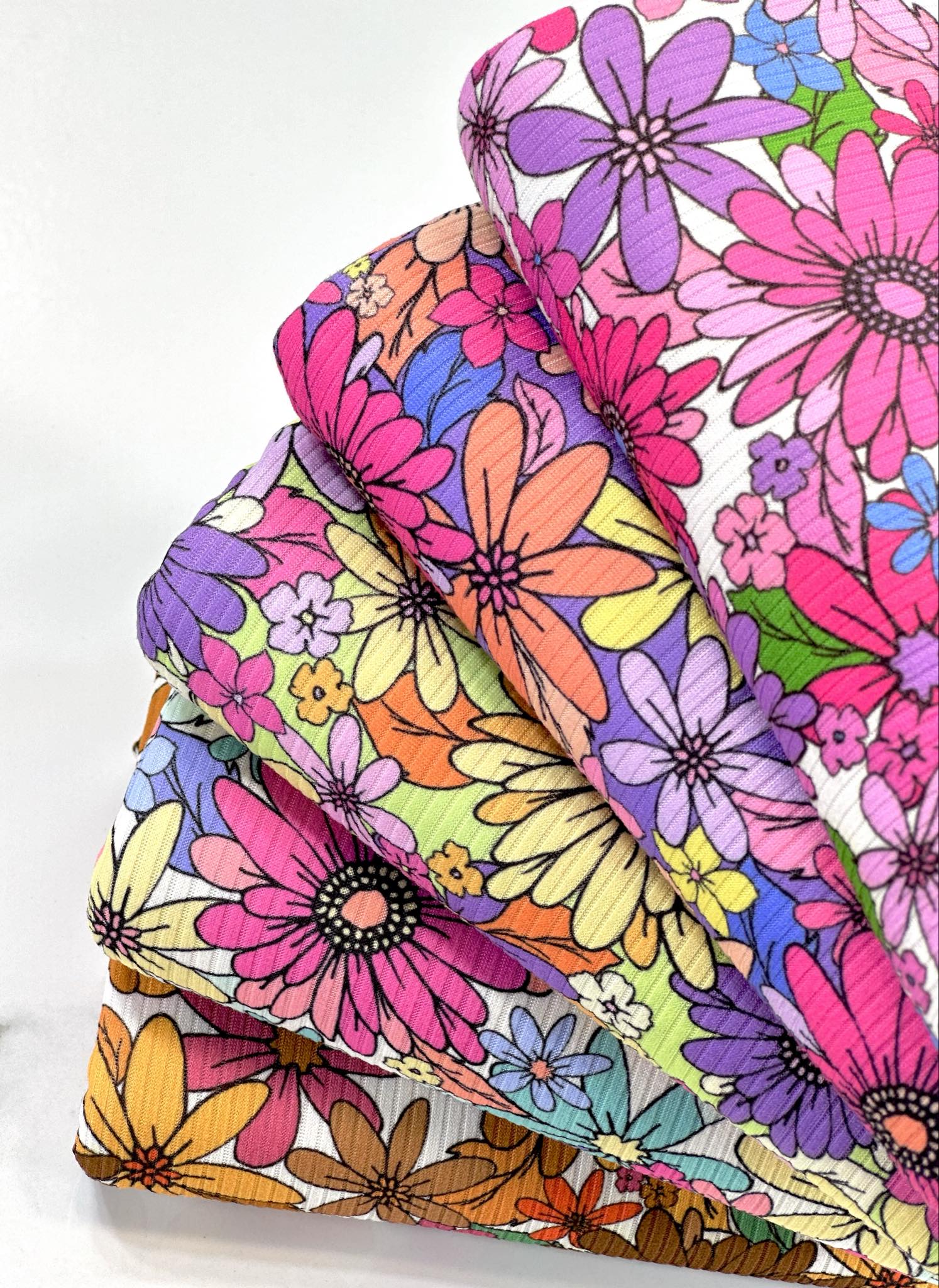 (YUMMY RIB) MAGENTA, PURPLE, FUCHSIA AND BLUE FLOWERS ON WHITE(2)