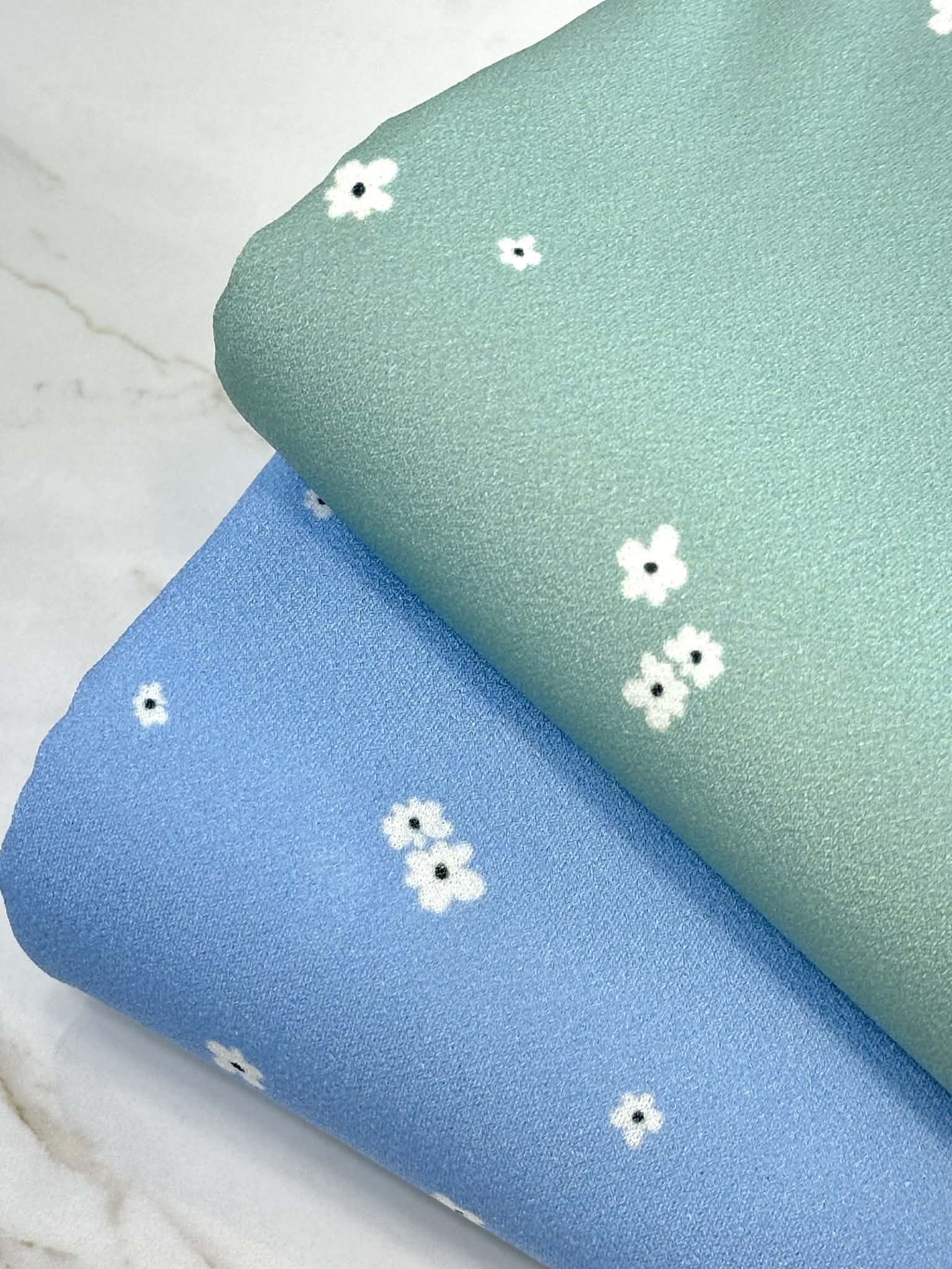 (CREPE KNIT) TINY WHITE FLOWERS ON SAGE