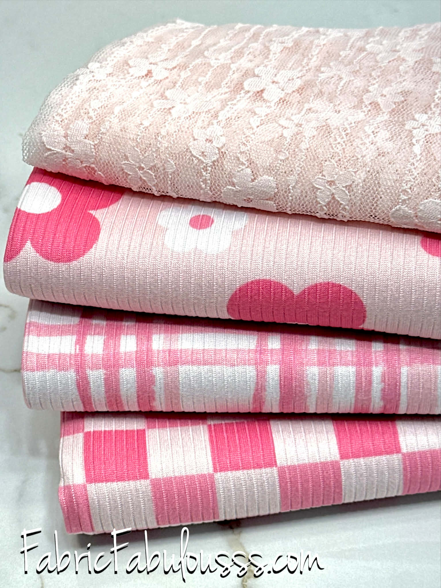 (LACE) LIGHT PINK FLORAL PATTERN