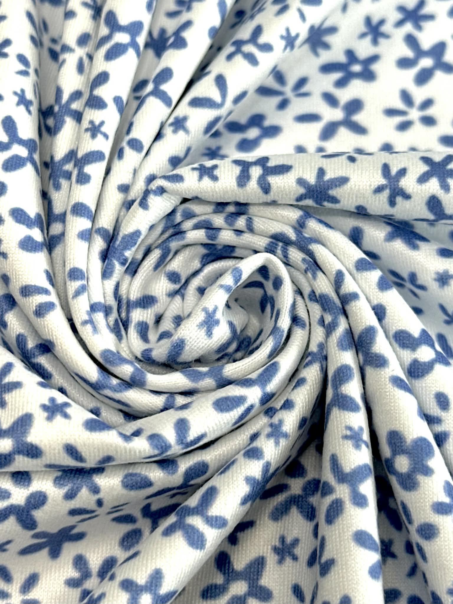 (DBP) TINY BLUE FLOWERS ON OFF WHITE