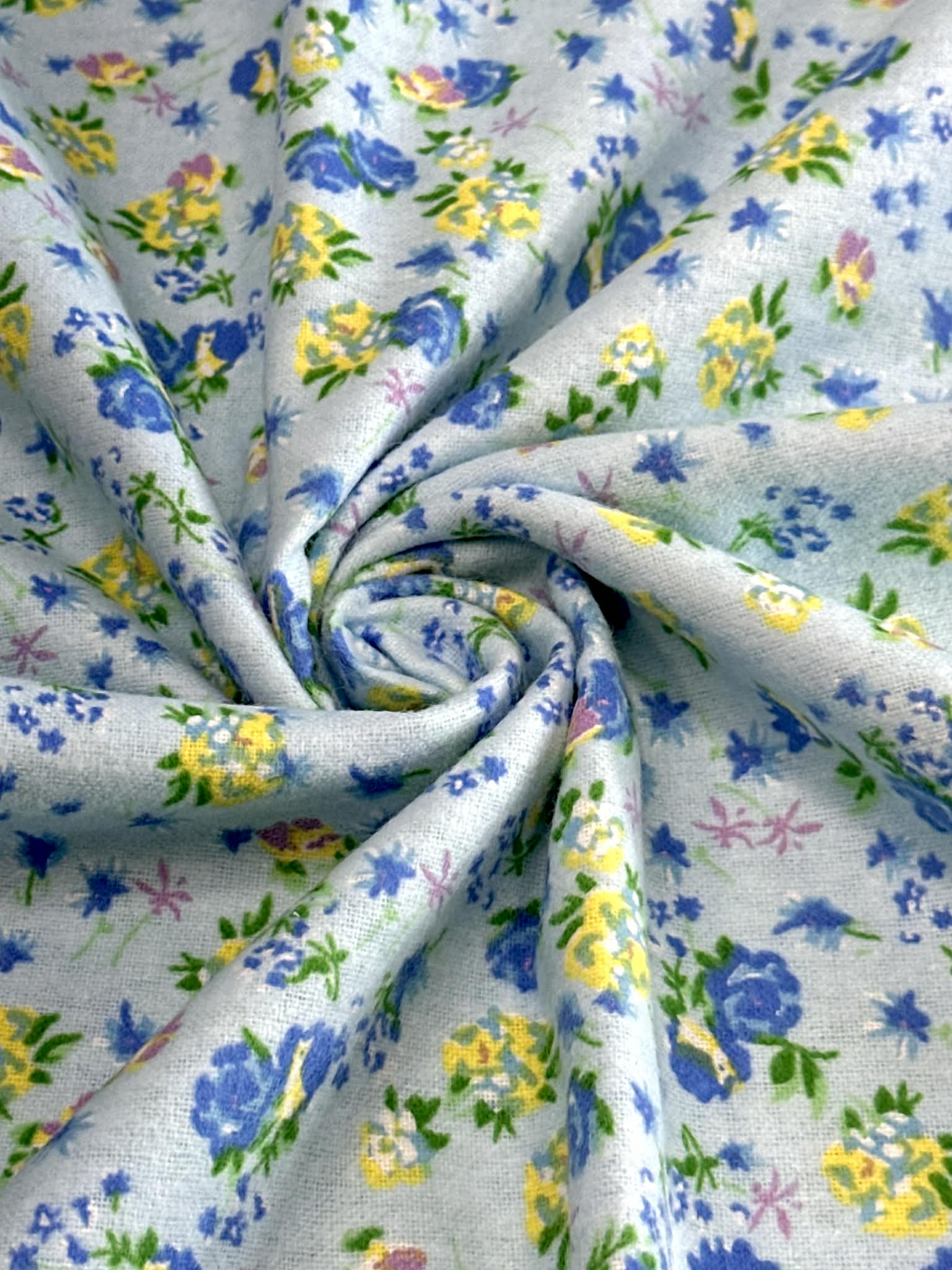 (FLANNEL COTTON) FLORAL PATTERN ON LIGHT BLUE