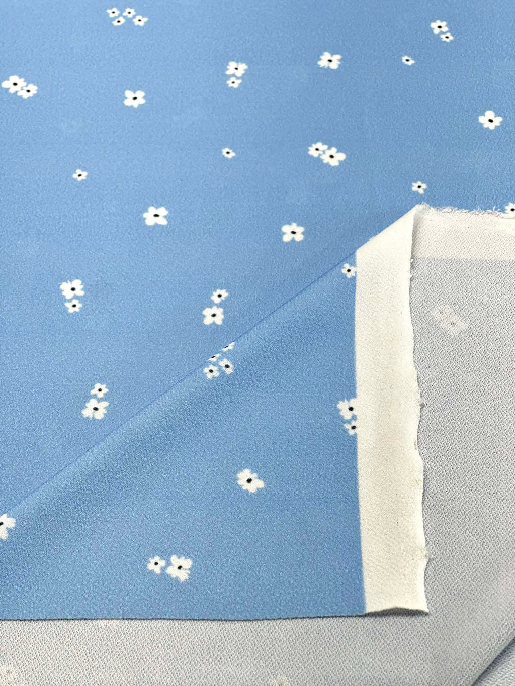 (CREPE KNIT) TINY WHITE FLOWERS ON