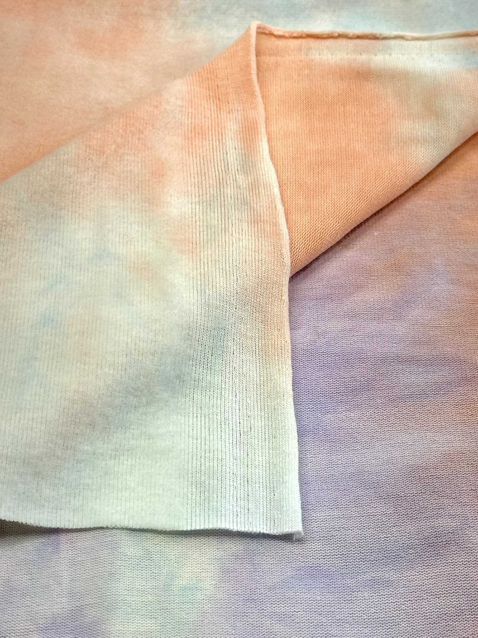 (BRUSHED SWEATER KNIT) PASTEL TIE DYE
