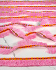 (TRIM) KNIT BORDER ON PINK BRUSH FRINGE