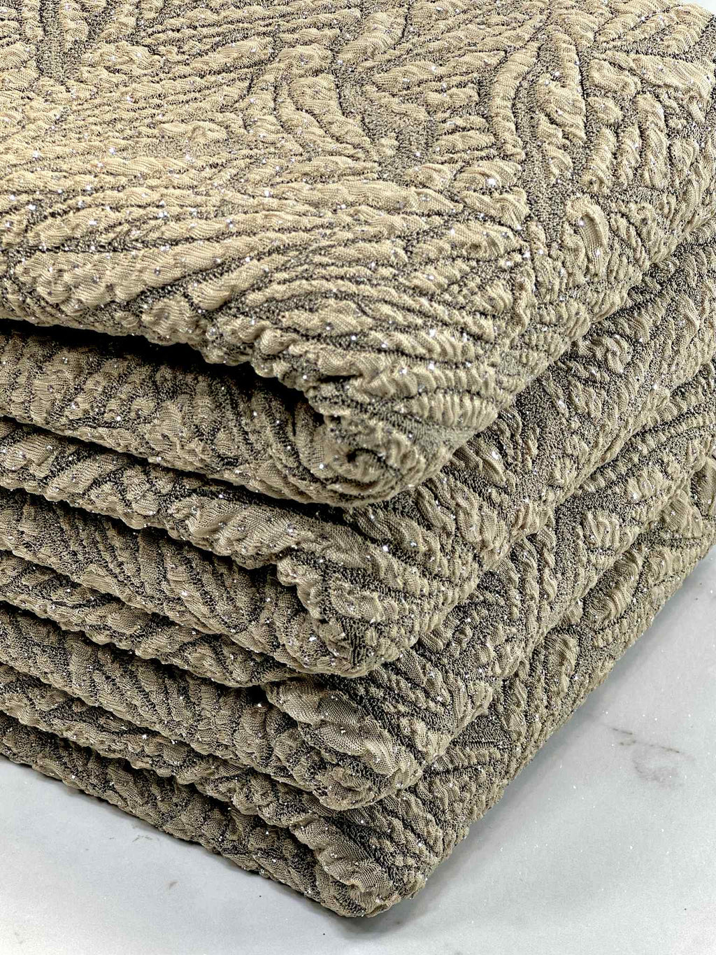 (KNIT) 3D GOLD FLORAL AND GLITTER PATTERN
