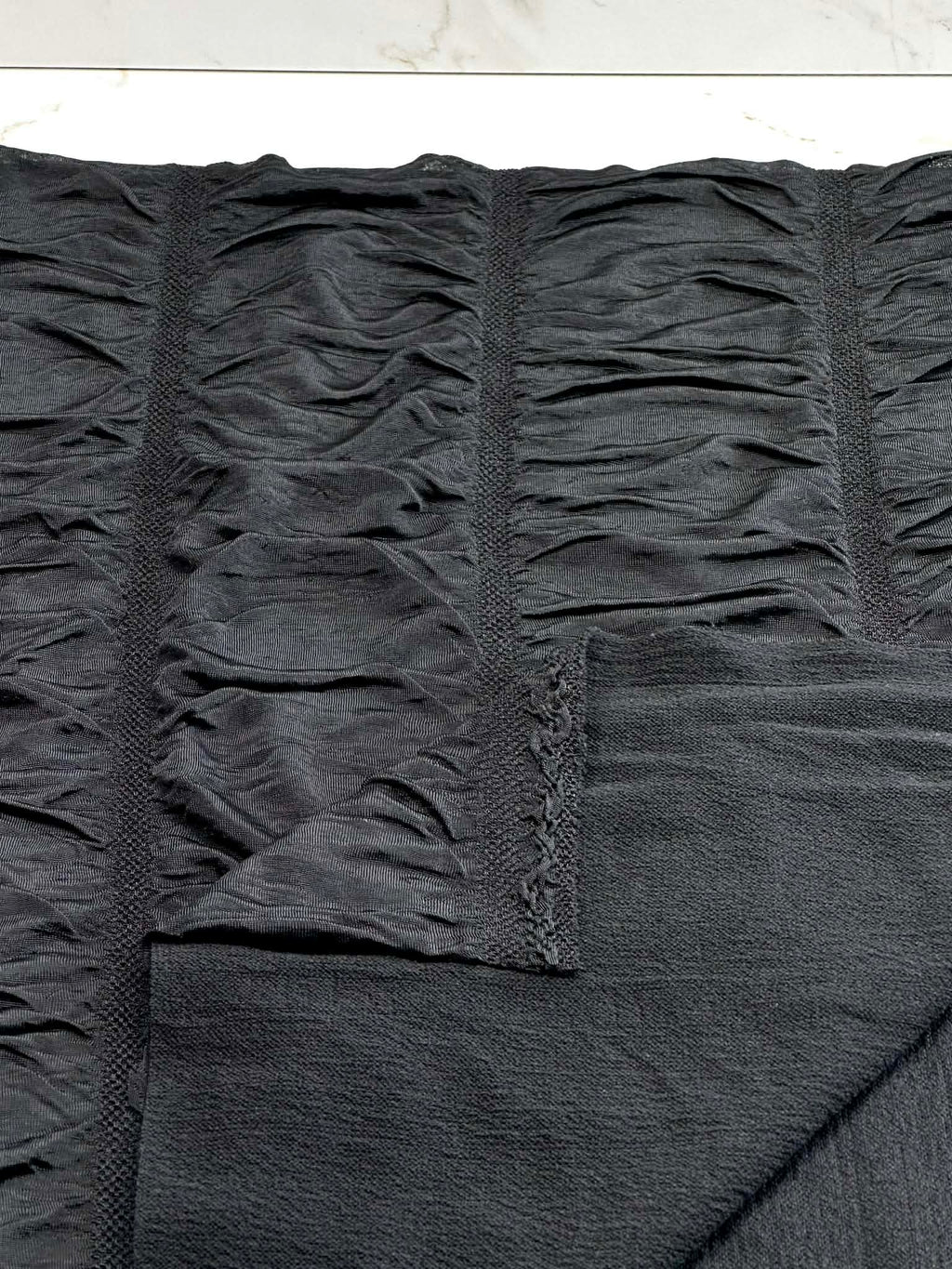 (KOREAN JACQUARD) BLACK VERTICAL