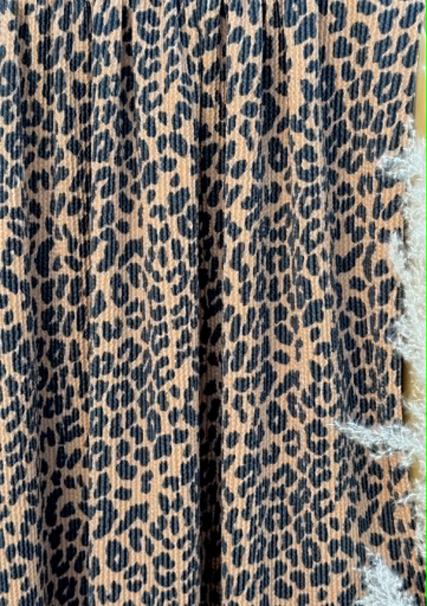 (URBAN RIB) BLACK LEOPARD ON CAMEL