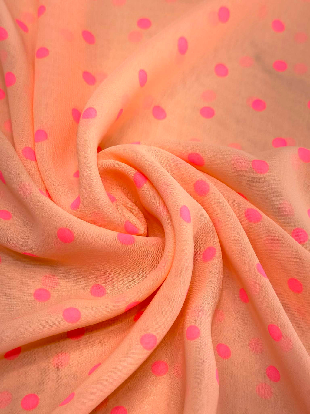 (WOVEN) HOT PINK POLKA DOTS ON LIGHT BLUSH
