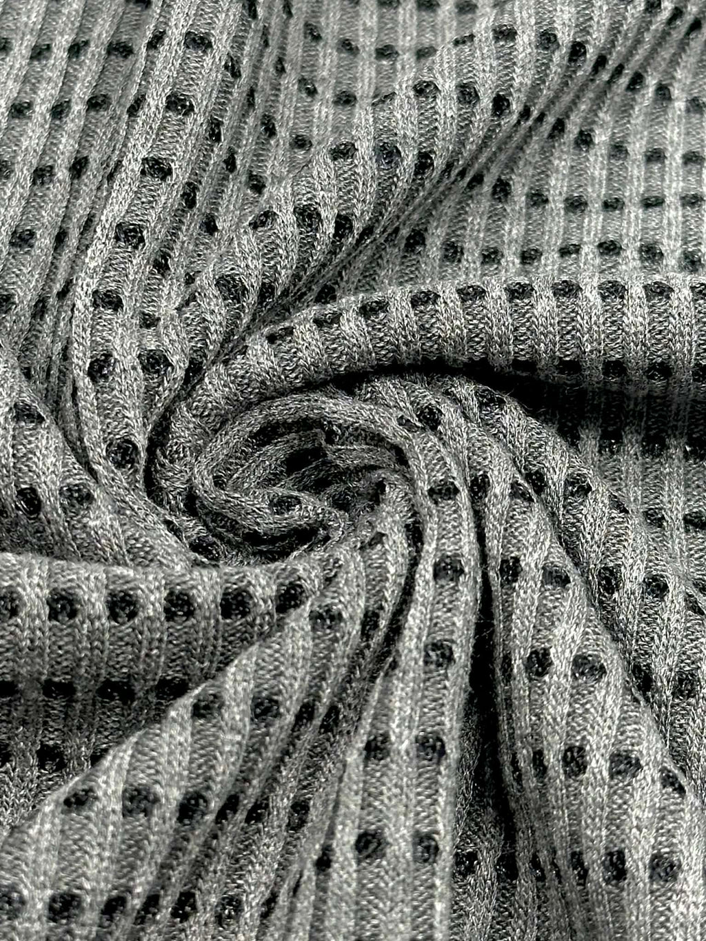 (WAFFLE) BLACK DOTS STRIPE ON CHARCOAL