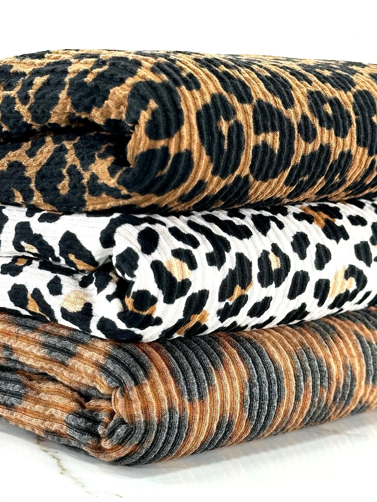 (URBAN RIB) LEOPARD PRINT ON COFFEE BROWN