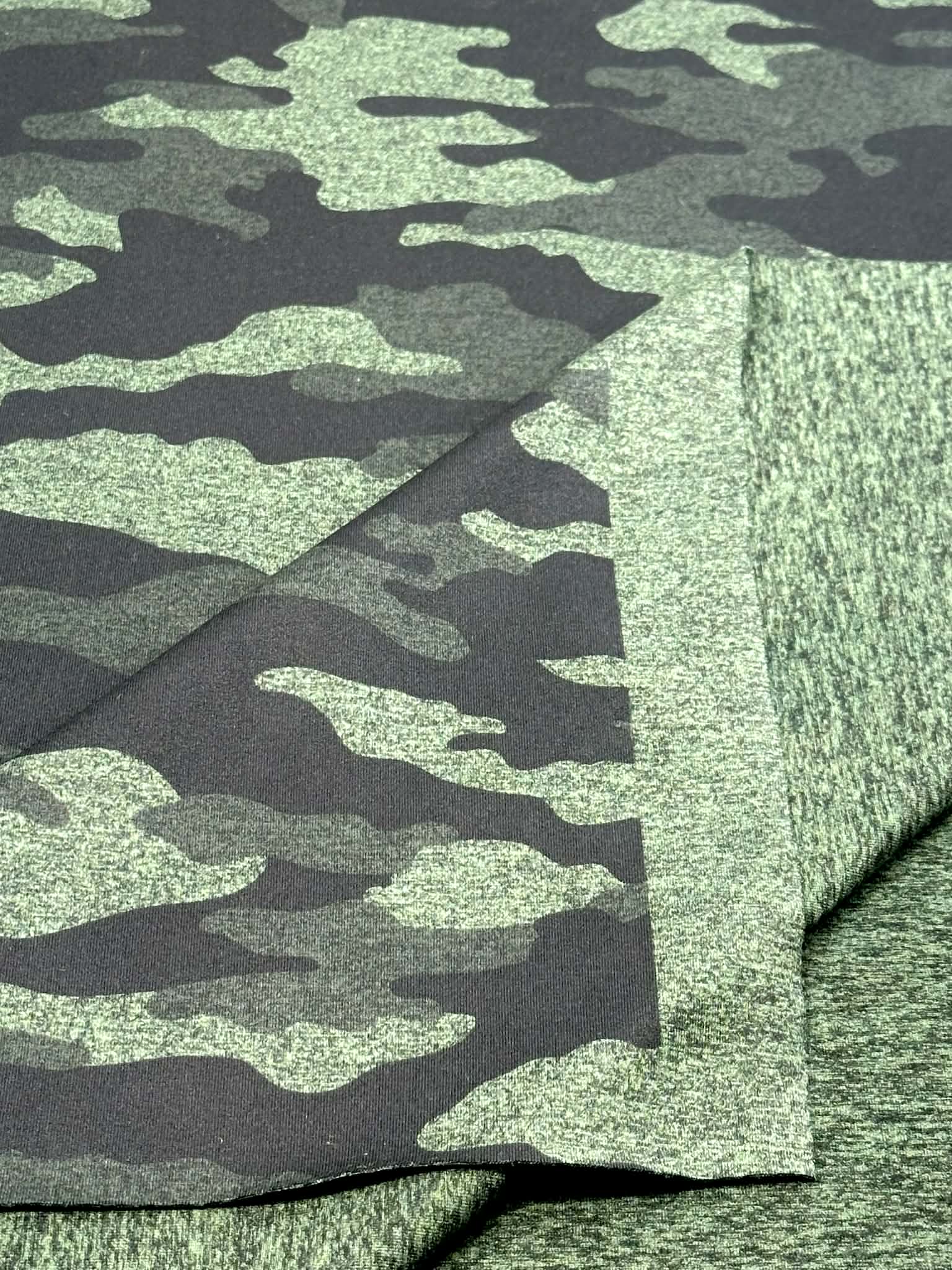 (YOGA) OLIVE AND BLACK CAMOFLAGE