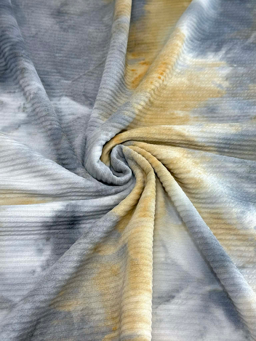 (TEXTURE HORIZONTAL RIB) VINTAGE YELLOW, GRAY AND OFF WHITE TIE DYE