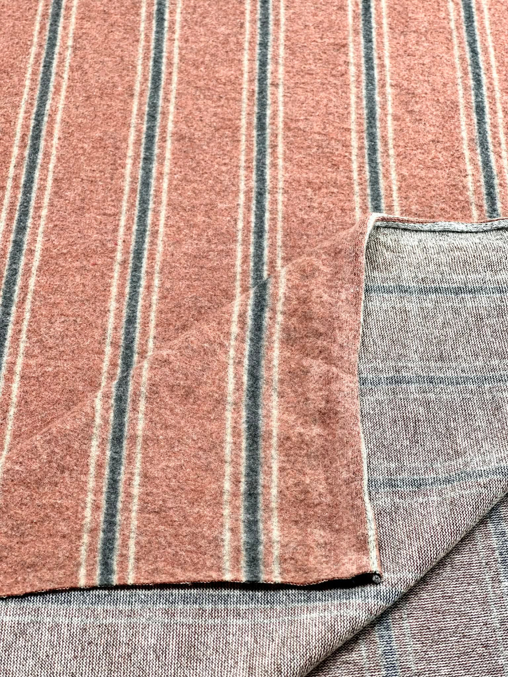 (BRUSHED SWEATER KNIT) BLACK AND TAN STRIPES ON VINTAGE RUST(4)