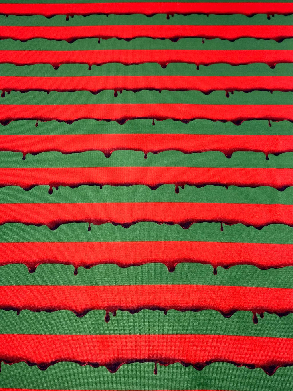 (SWEATER KNIT/OAKLEY) DRIPPING RED BLOOD ON DARK OLIVE (4)