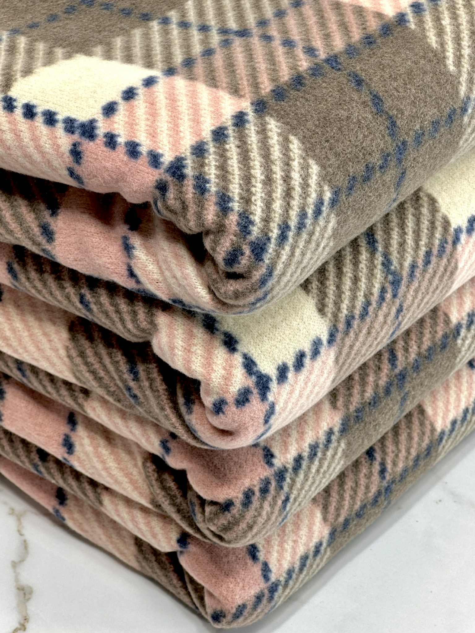 (BRUSHED SWEATER KNIT) BLUSH, BROWN, AND CREAM PLAID (4)
