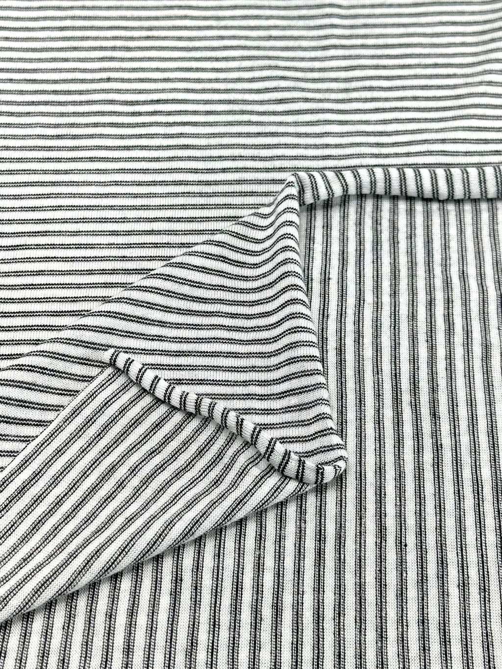 (KNIT) BLACK DOUBLE STRIPE ON OFF WHITE(4)