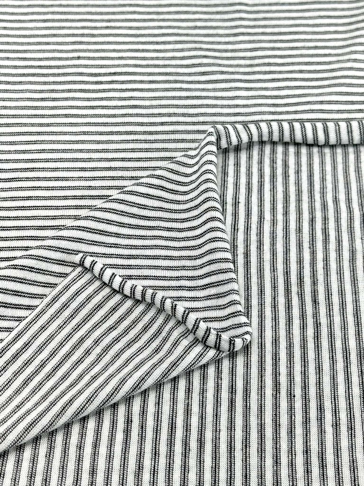 (KNIT) BLACK DOUBLE STRIPE ON OFF WHITE(4)