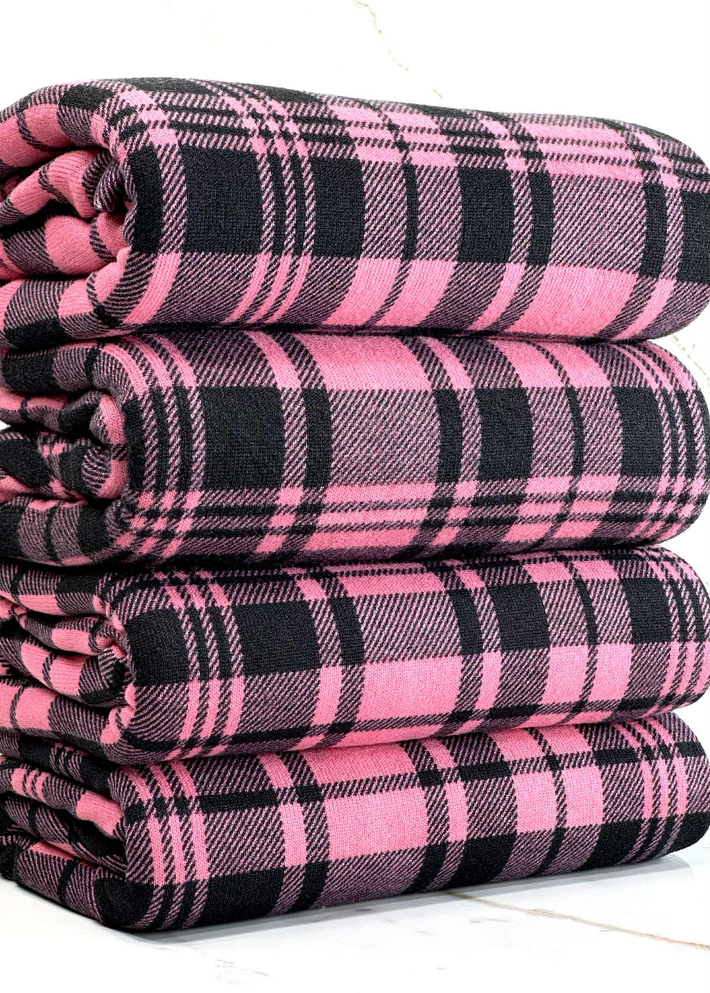 (OAKLEY) PINK AND BLACK PLAID