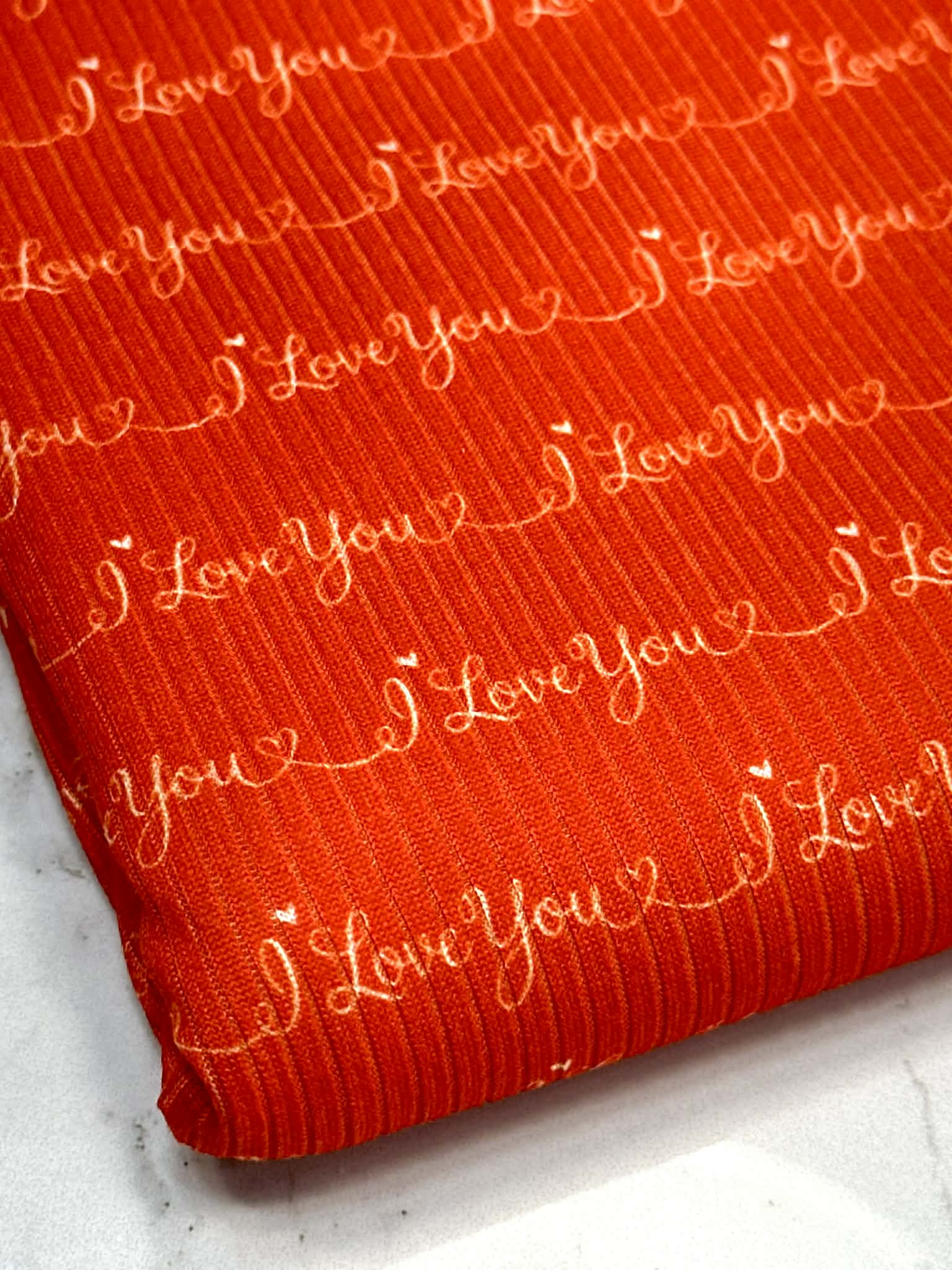 (4X2 YUMMY RIB) I LOVE YOU PRINT ON RED