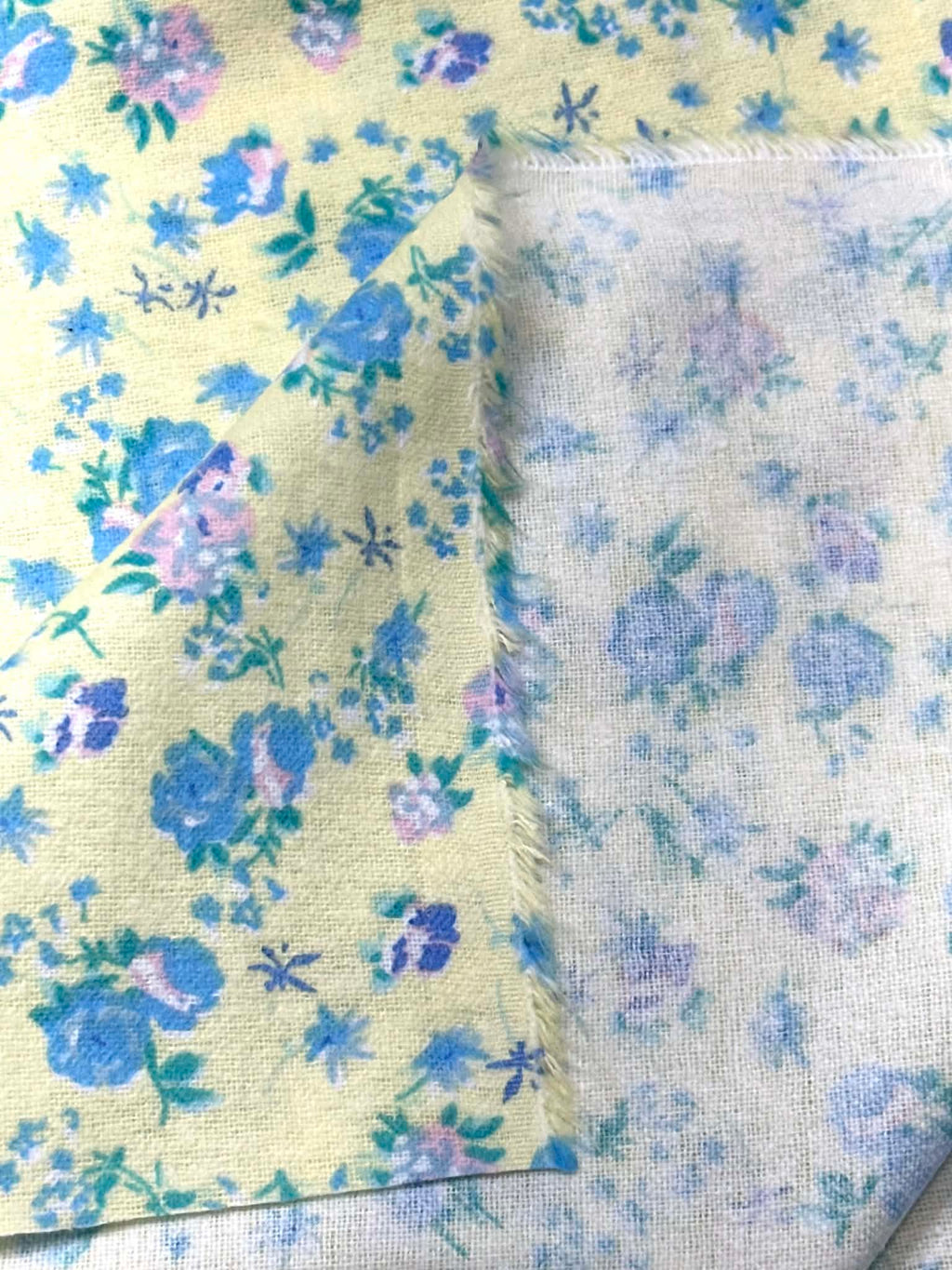 (FLANNEL COTTON) FLORAL PATTERN ON SOFT YELLOW