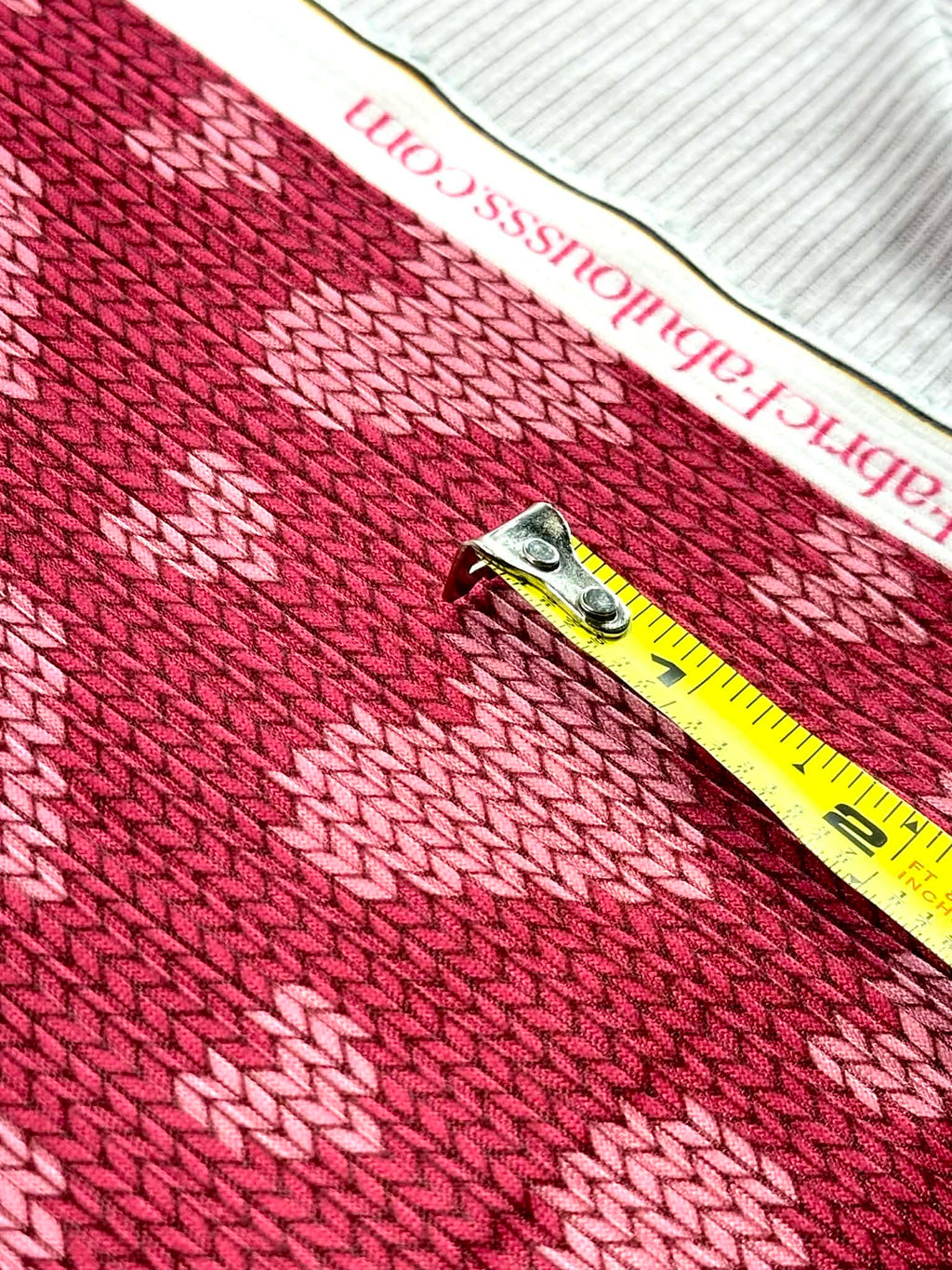 (4X2 YUMMY RIB) PINK KNIT HEARTS ON VINTAGE STRAWBERRY