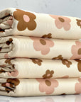 (4X2 RIB) BROWN AND LIGHT BLUSH DAISIES ON CREAM
