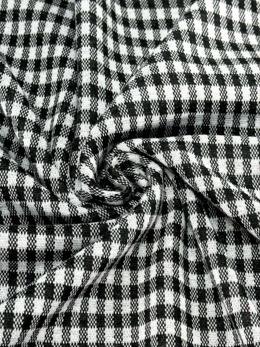 (KNIT) BLACK AND OFF WHITE MINI GINGHAM (5)