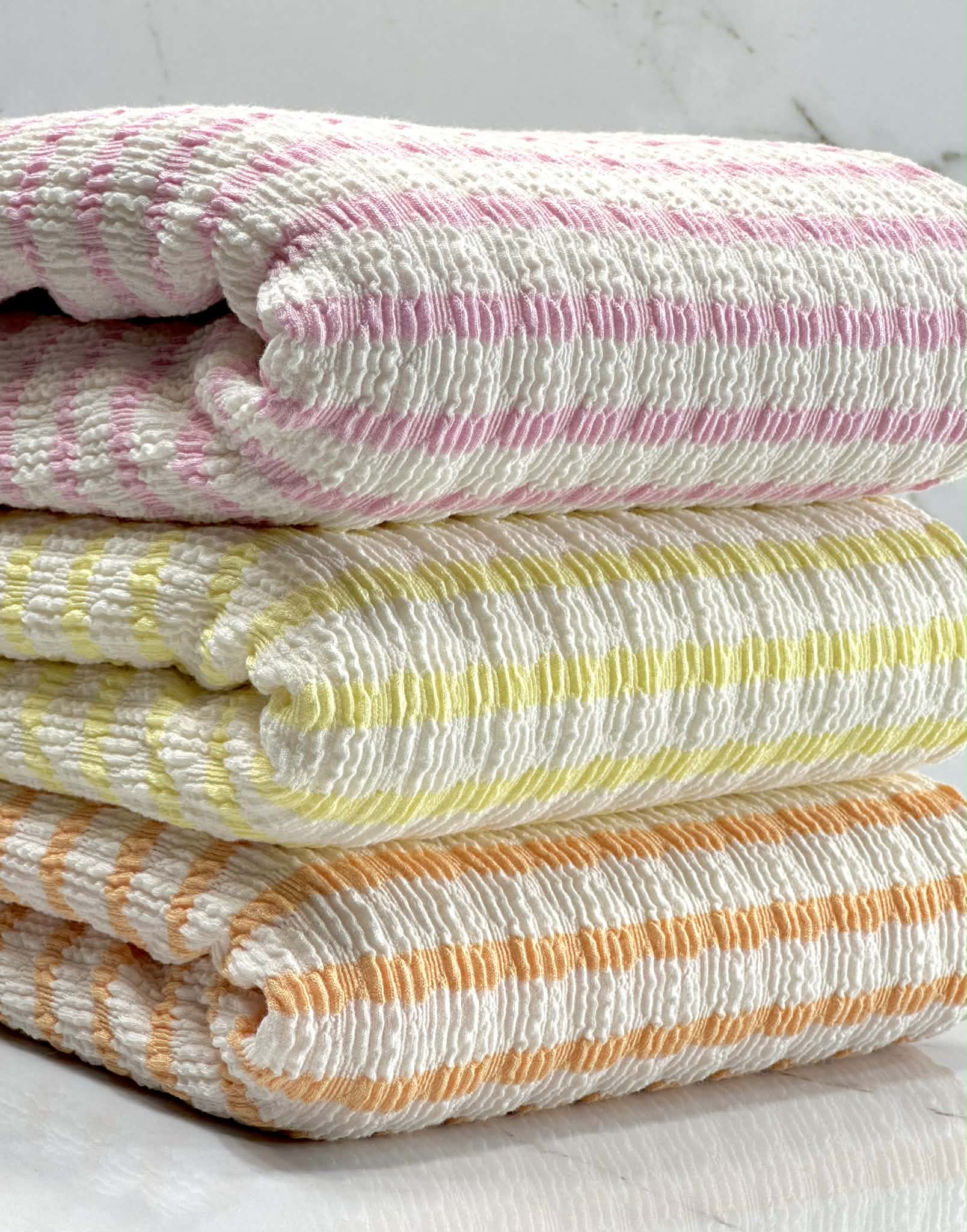 (GUAPO STRIPE) ORANGE STRIPES ON IVORY