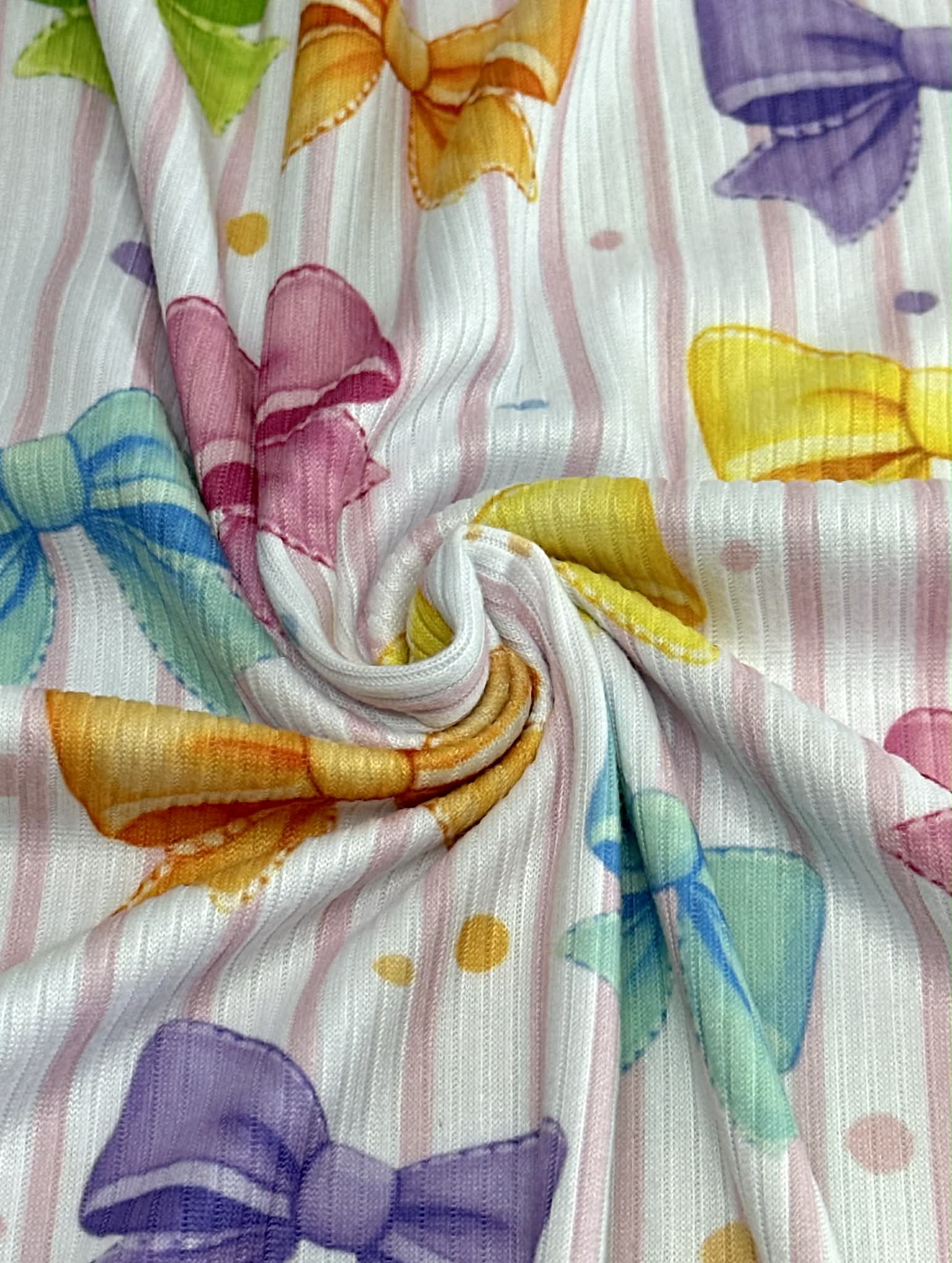 (4X2 YUMMY RIB) COLORFUL BOWS AND PINK STRIPES ON OFF WHITE