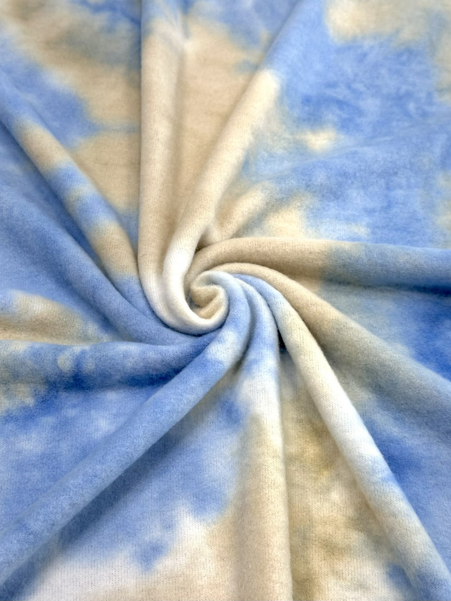 (BRUSHED SWEATER KNIT) BLUE AND TAN TIE DYE(2)