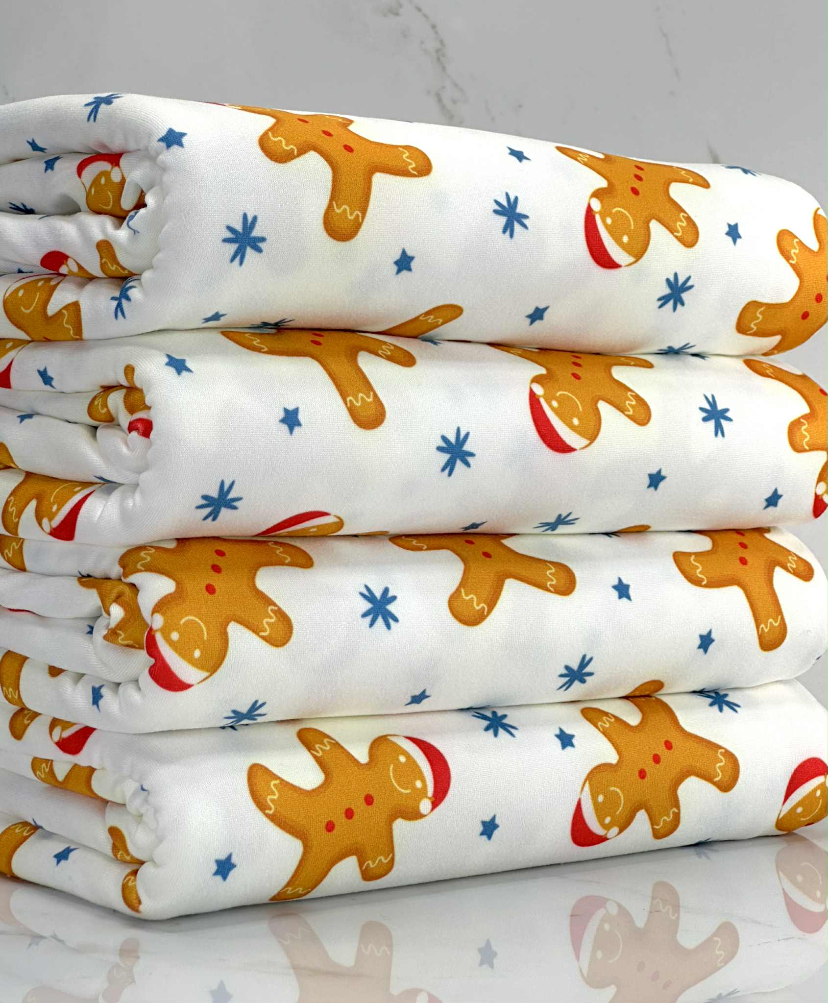 (DBP) MEDIUM GINGERBREAD MAN AND STARS ON OFF WHITE