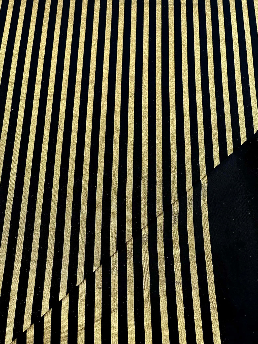(ITY) FOIL GOLD STRIPES ON BLACK
