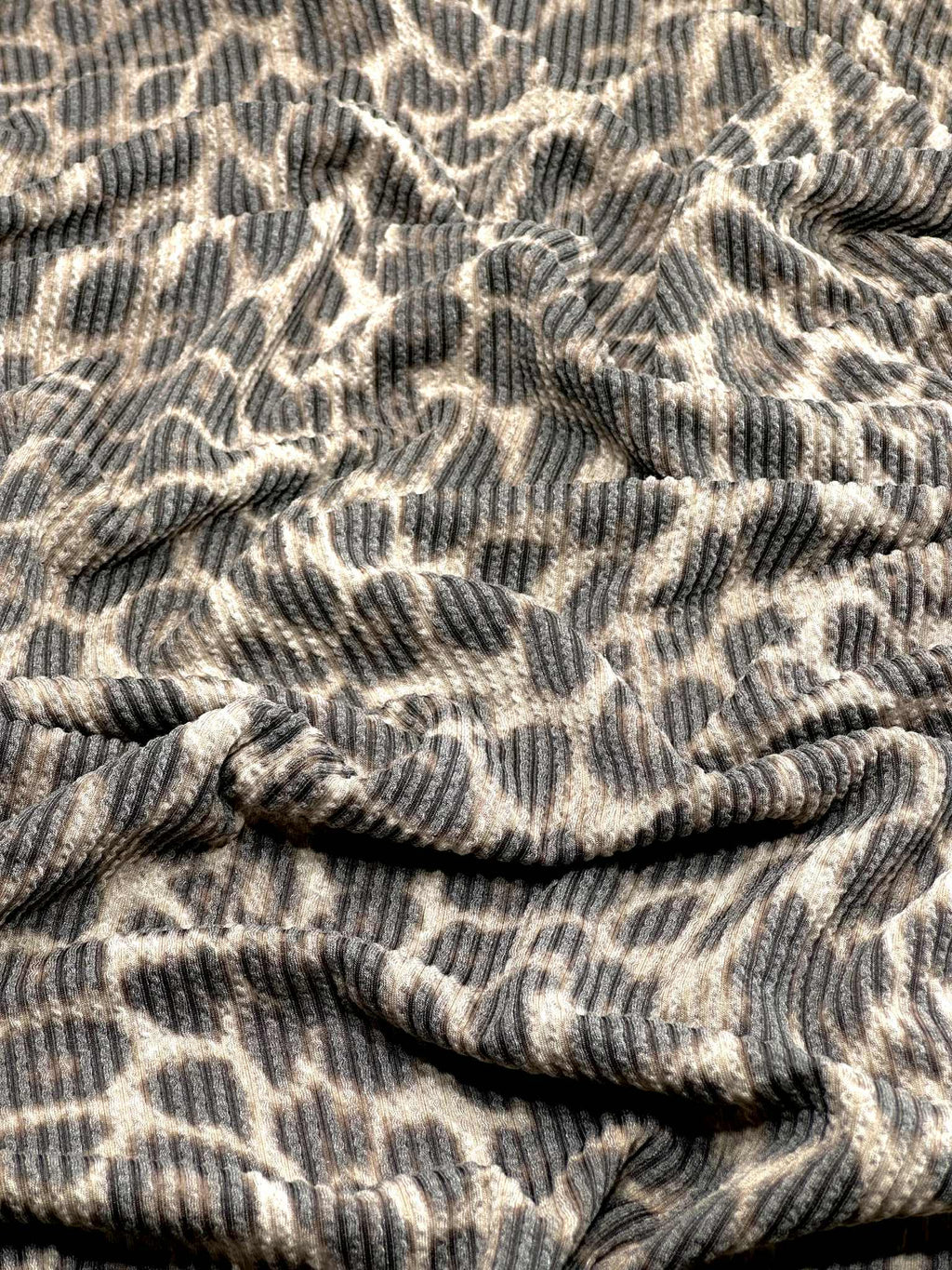 (URBAN RIB) VINTAGE BLACK CHEETAH