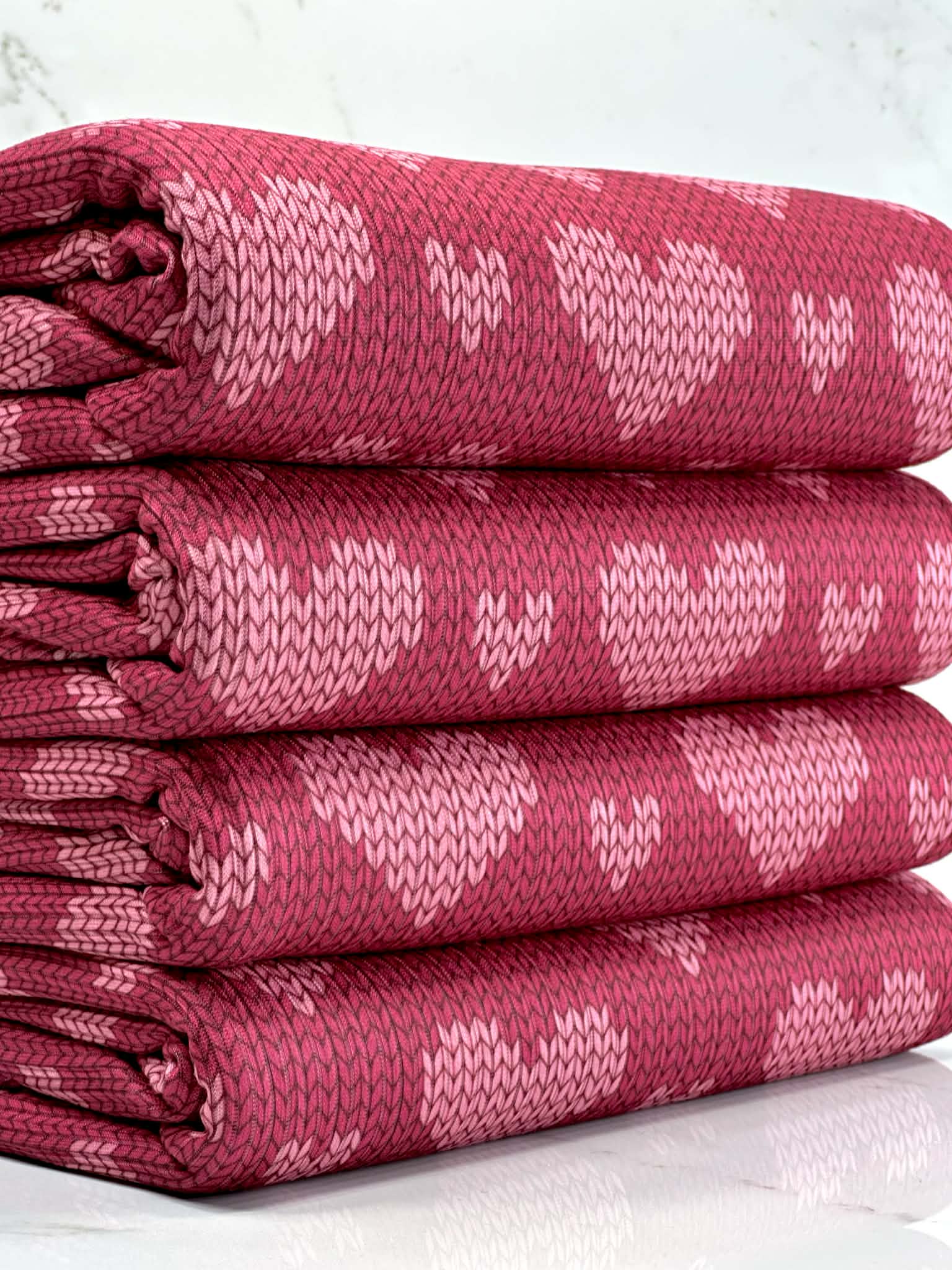 (4X2 YUMMY RIB) PINK KNIT HEARTS ON VINTAGE STRAWBERRY