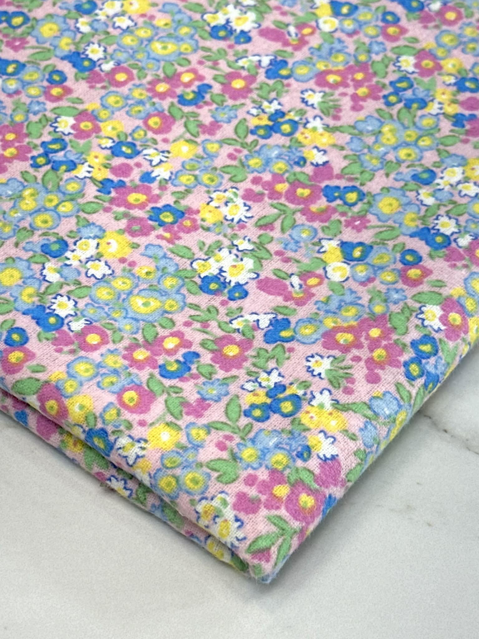 (FLANNEL COTTON) FLORAL PATTERN ON PINK