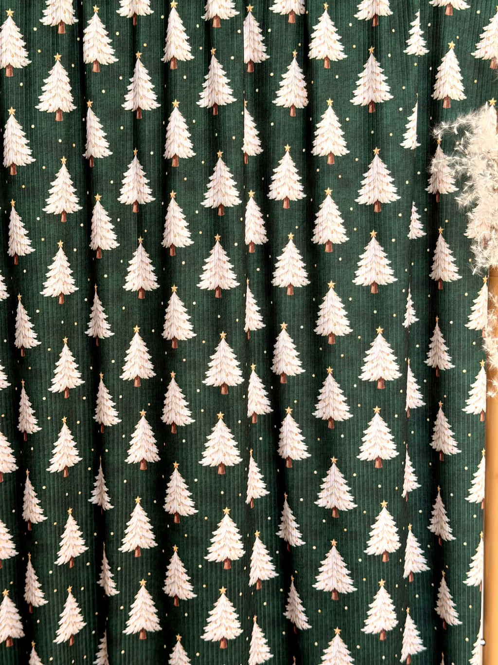 (4X2 YUMMY RIB) VINTAGE CHRISTMAS PINES ON EVERGREEN