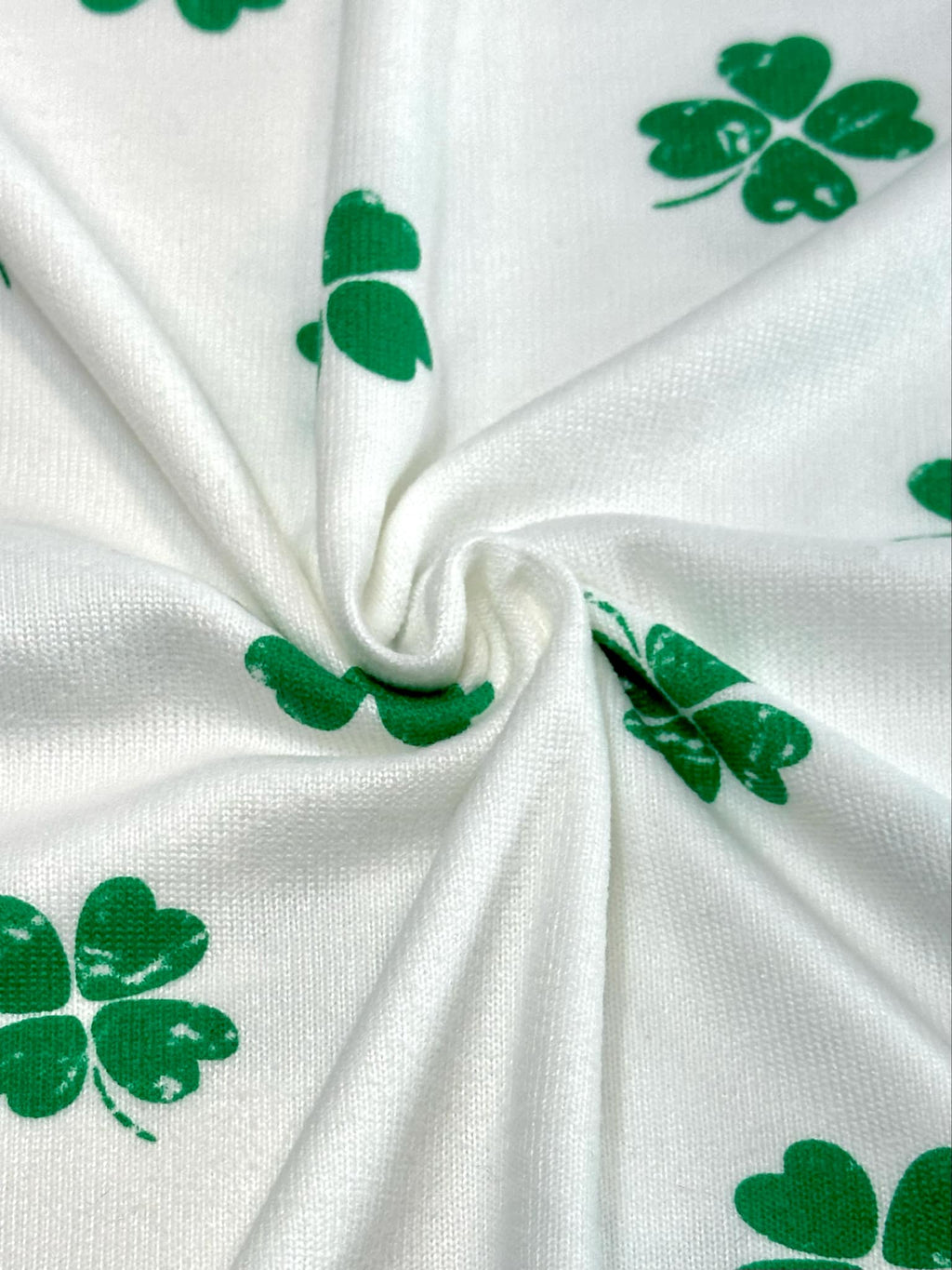 (SWEATER KNIT/ OAKLEY) GREEN CLOVERS ON OFF WHITE (1)