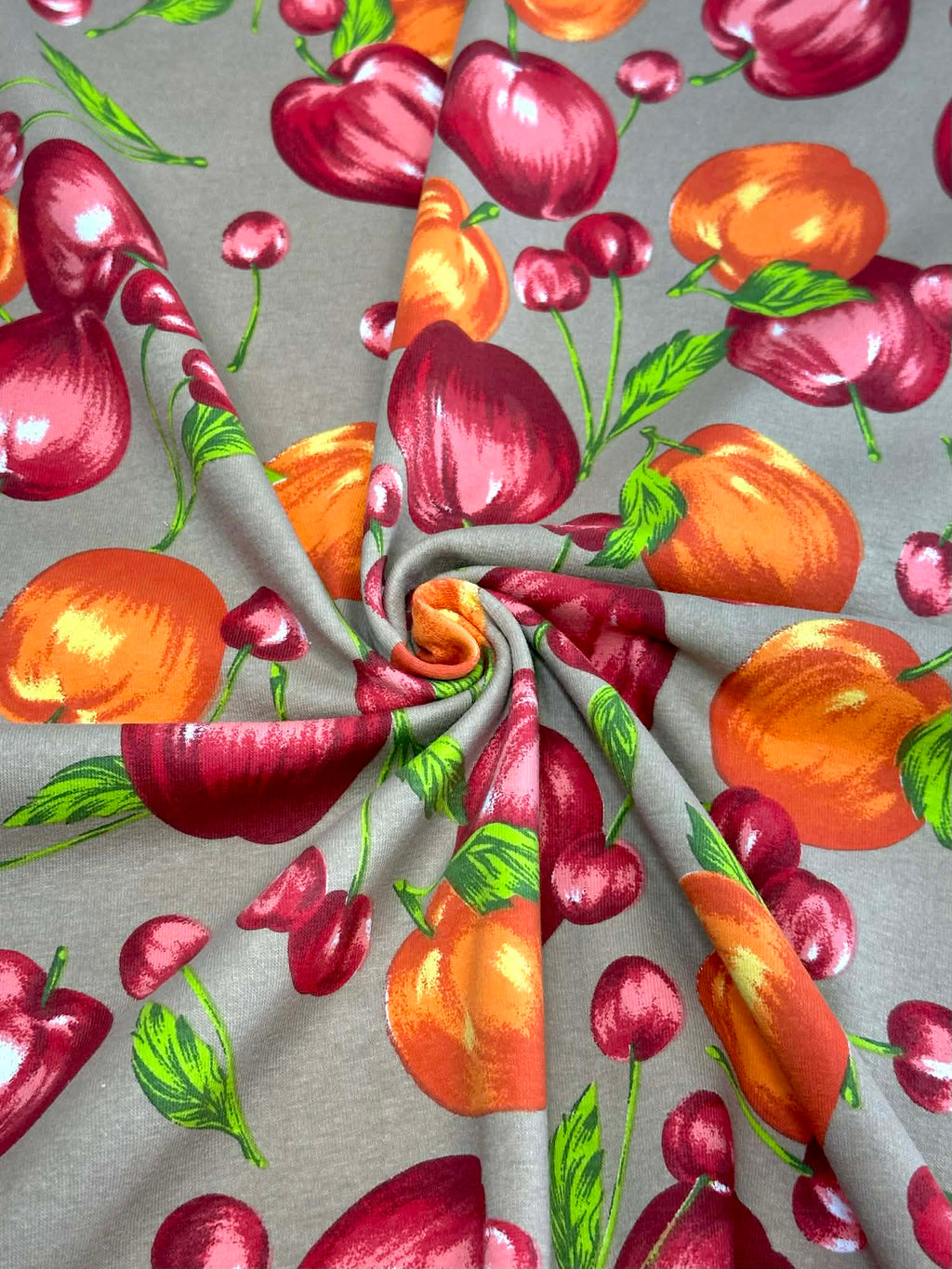 (COTTON SPANDEX) APPLES ON TAN