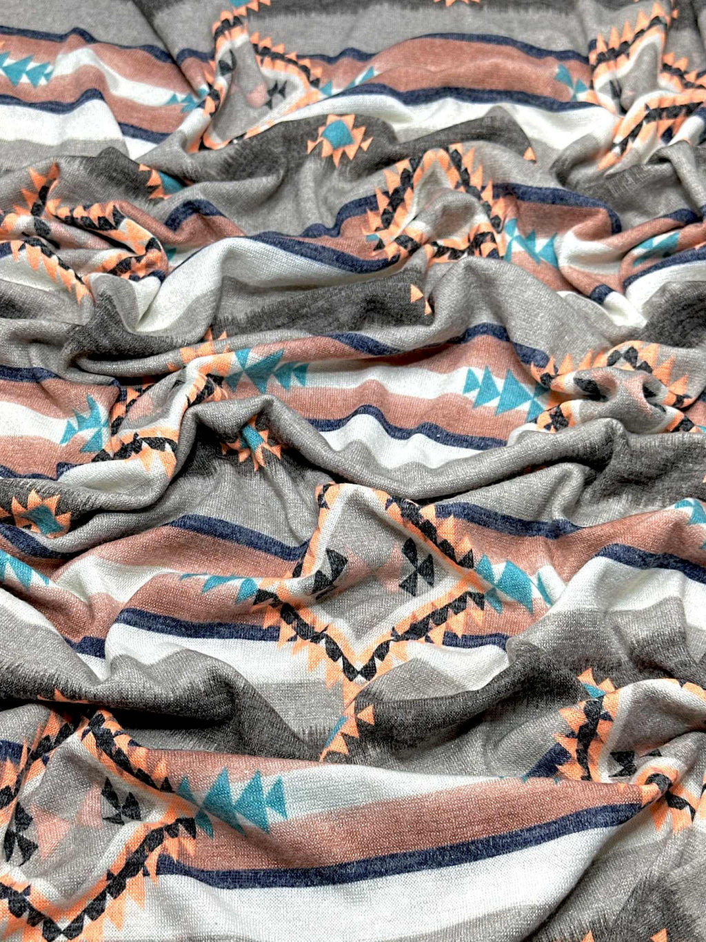 (SWEATER KNIT) DIAMOND PATTERN ON MOCHA