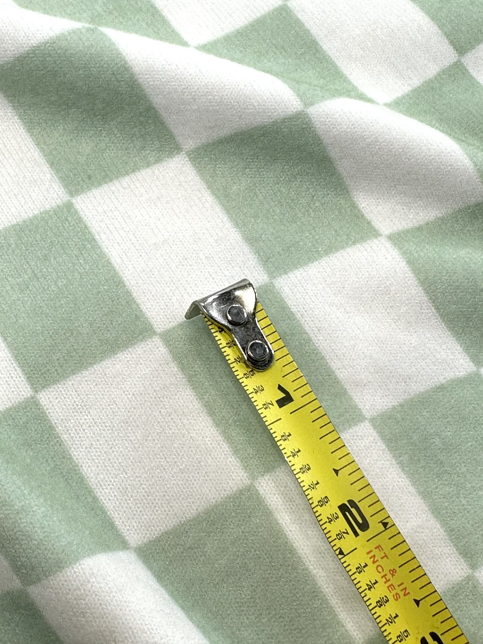 (BRUSHED OAKLEY) LIGHT GREEN AND OFF WHITE CHECKERD PATTERN